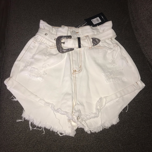 Shorts - Picture 2 of 7